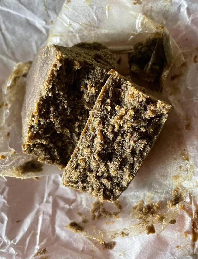 WhatsApp-Image-2025-03-12-at-16.15.33_5ad27c9b-768x1004-1